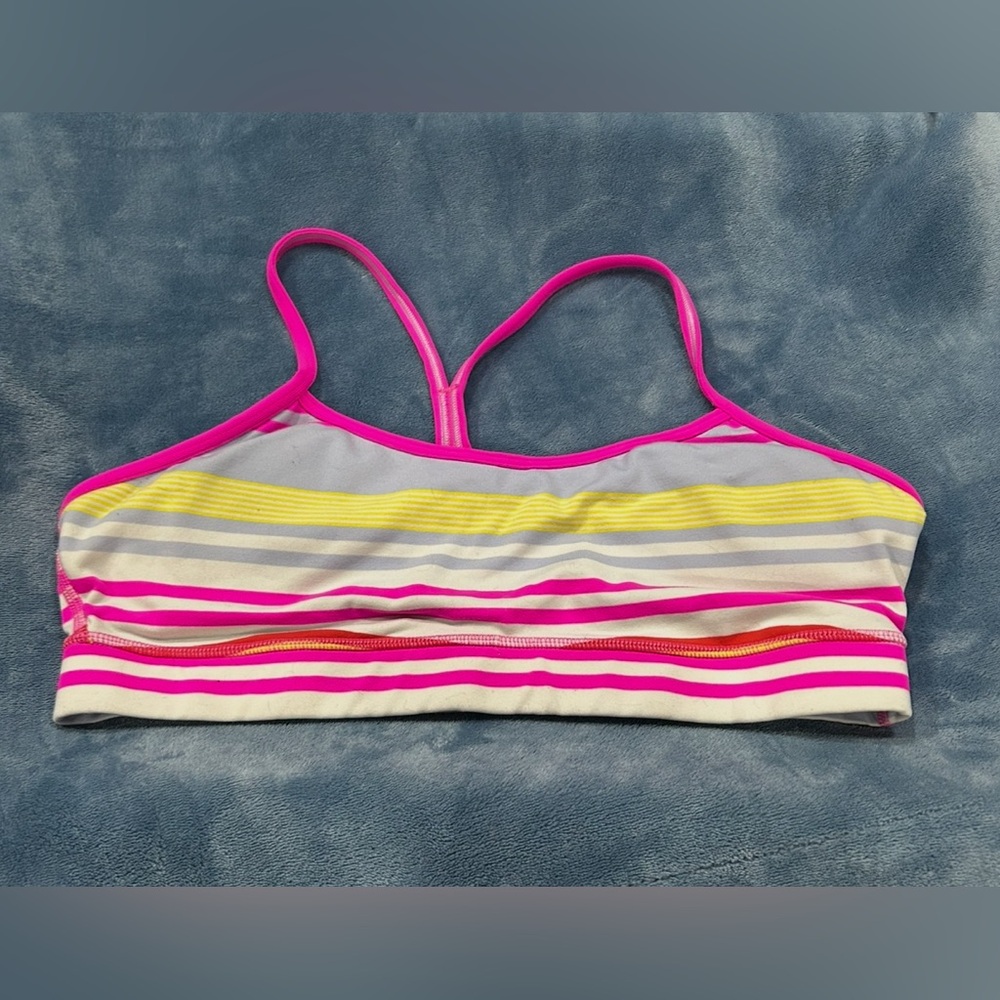 Lululemon ( yellow box)